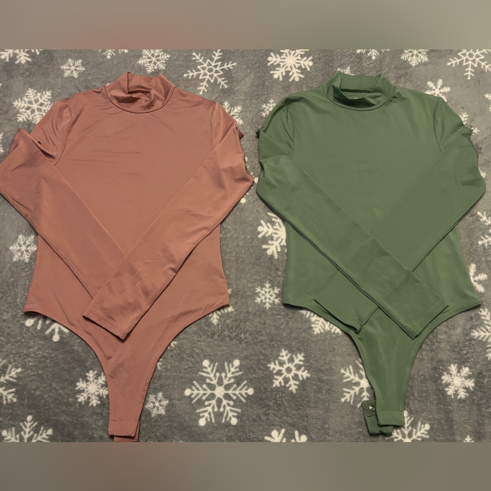 Elegant Women's Bodysuit Set - Pink and Green
